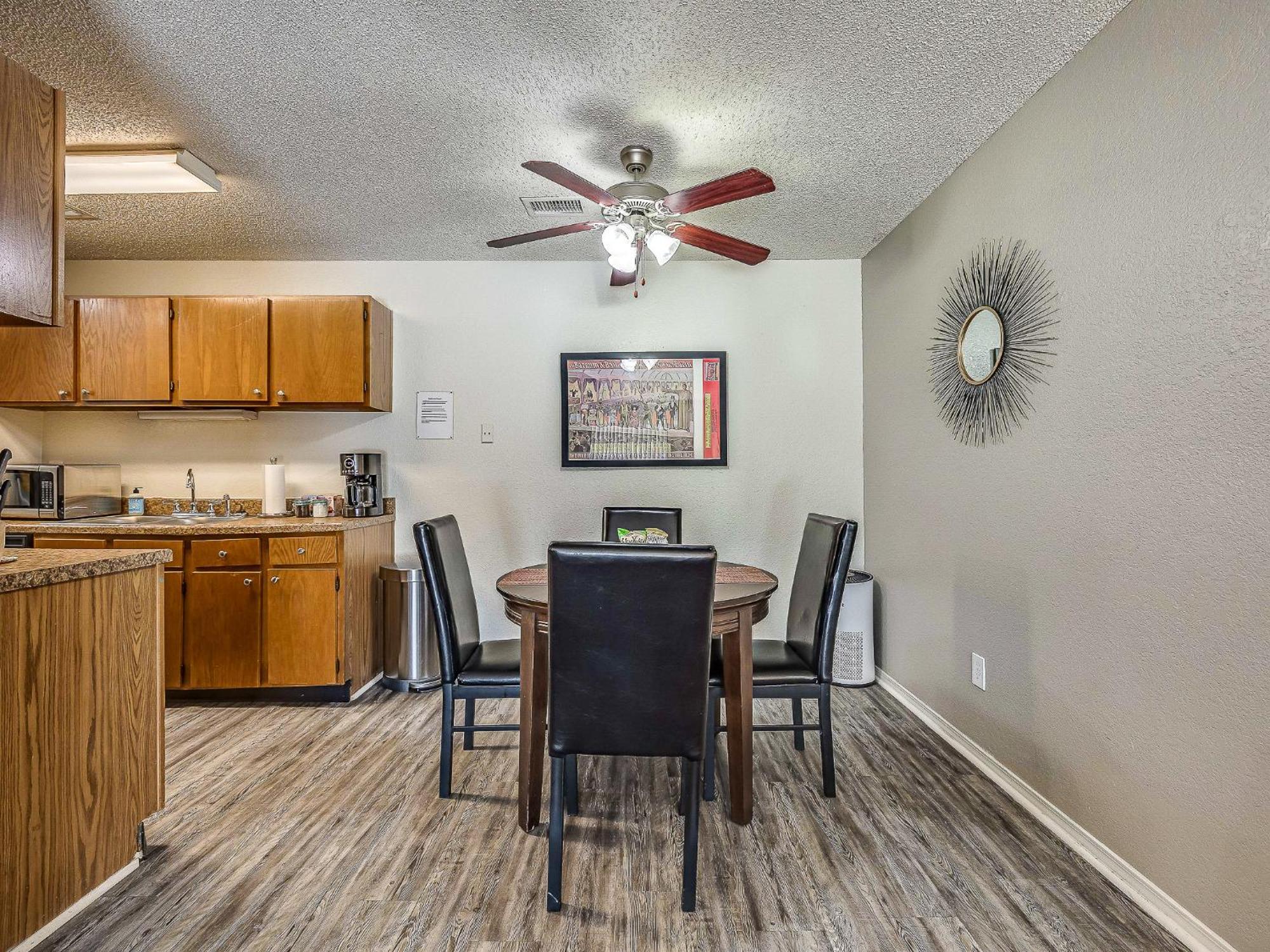 Ou Sooner, Pool & Gym, Bbq, Netflix, 100Mb Internet, Lg Washer & Dryer, Close To Ou! Norman Exteriér fotografie
