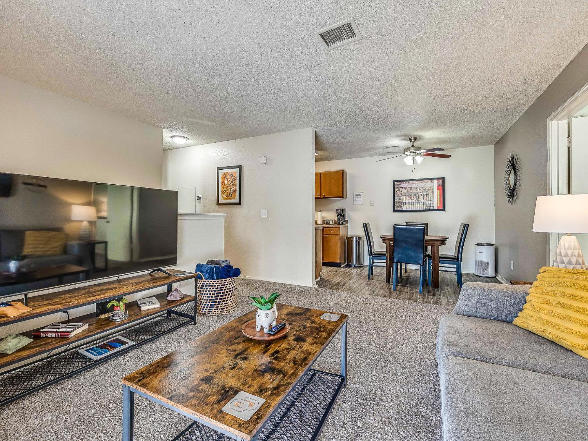 Ou Sooner, Pool & Gym, Bbq, Netflix, 100Mb Internet, Lg Washer & Dryer, Close To Ou! Norman Exteriér fotografie